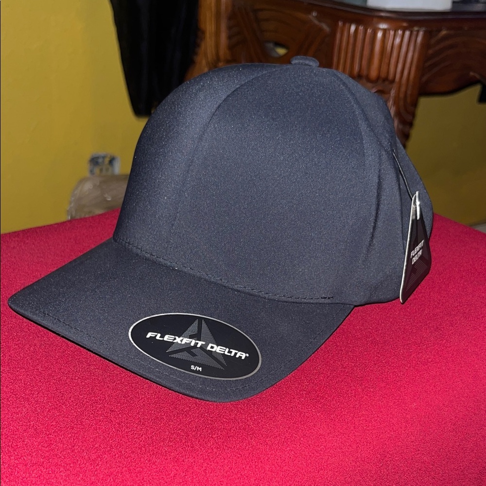 Flexfit Delta Men's Black Baseball Cap